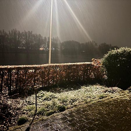 Thuiskomen, Genieten Aan Het Water Maaseik Eksteriør bilde